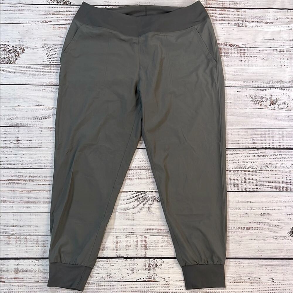 Patagonia Women's Gray Happy Hike Studio Jogger Pants size Large